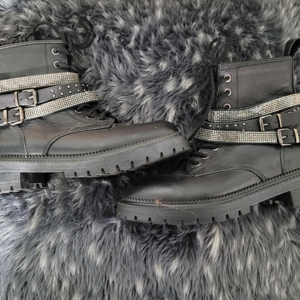 Steve Madden stylish boots